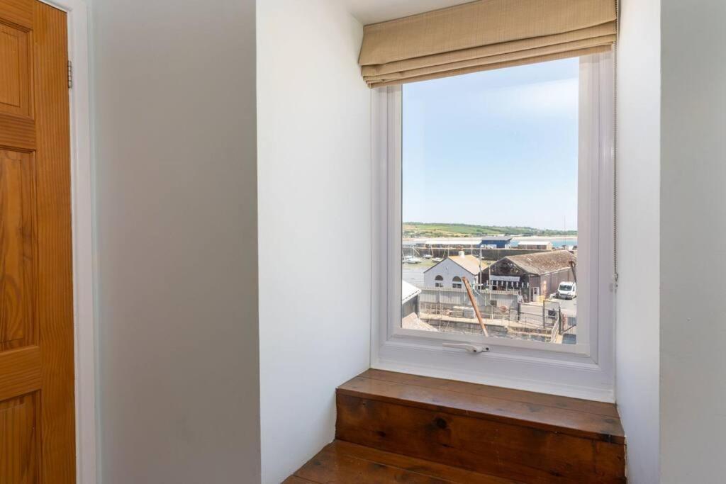 Charming 3 Bedroom Harbour Cottage With Parking Penzance Exterior foto